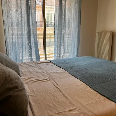 Mimosas -2 Rooms-terrace-city Center -air Conditioning Apartment *