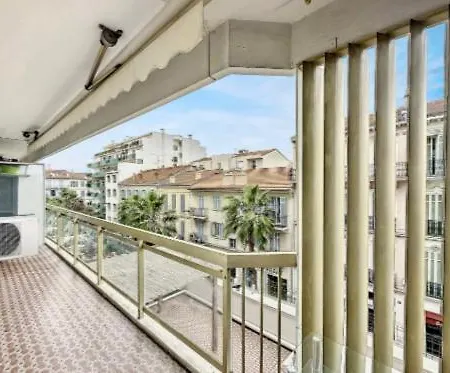 Apartment Mimosas -2 Rooms-terrace-city Center -air Conditioning *